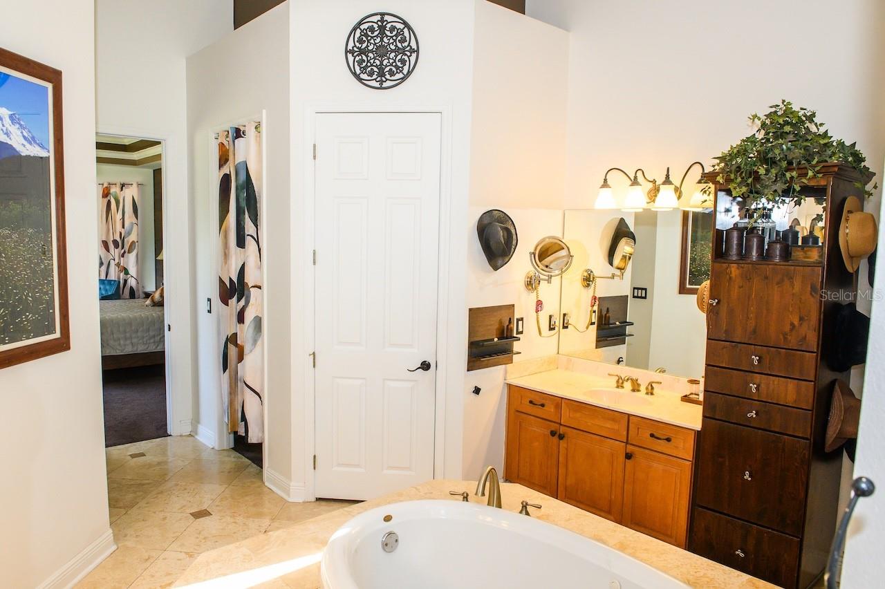 1710 NEWBERGER RD, LUTZ, FL — photo 25