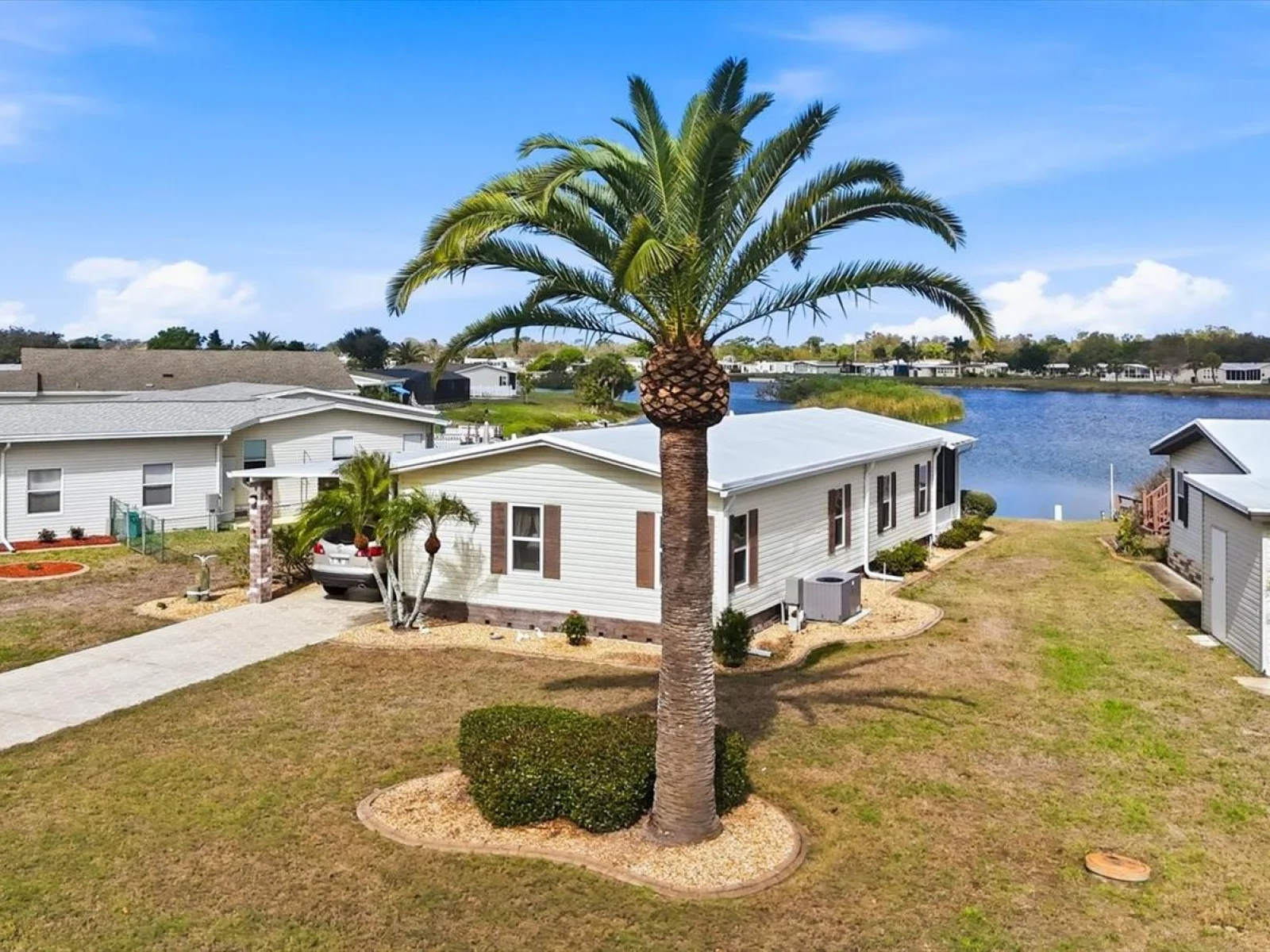 6085 SHEARWATER DR, ENGLEWOOD, FL — photo 2