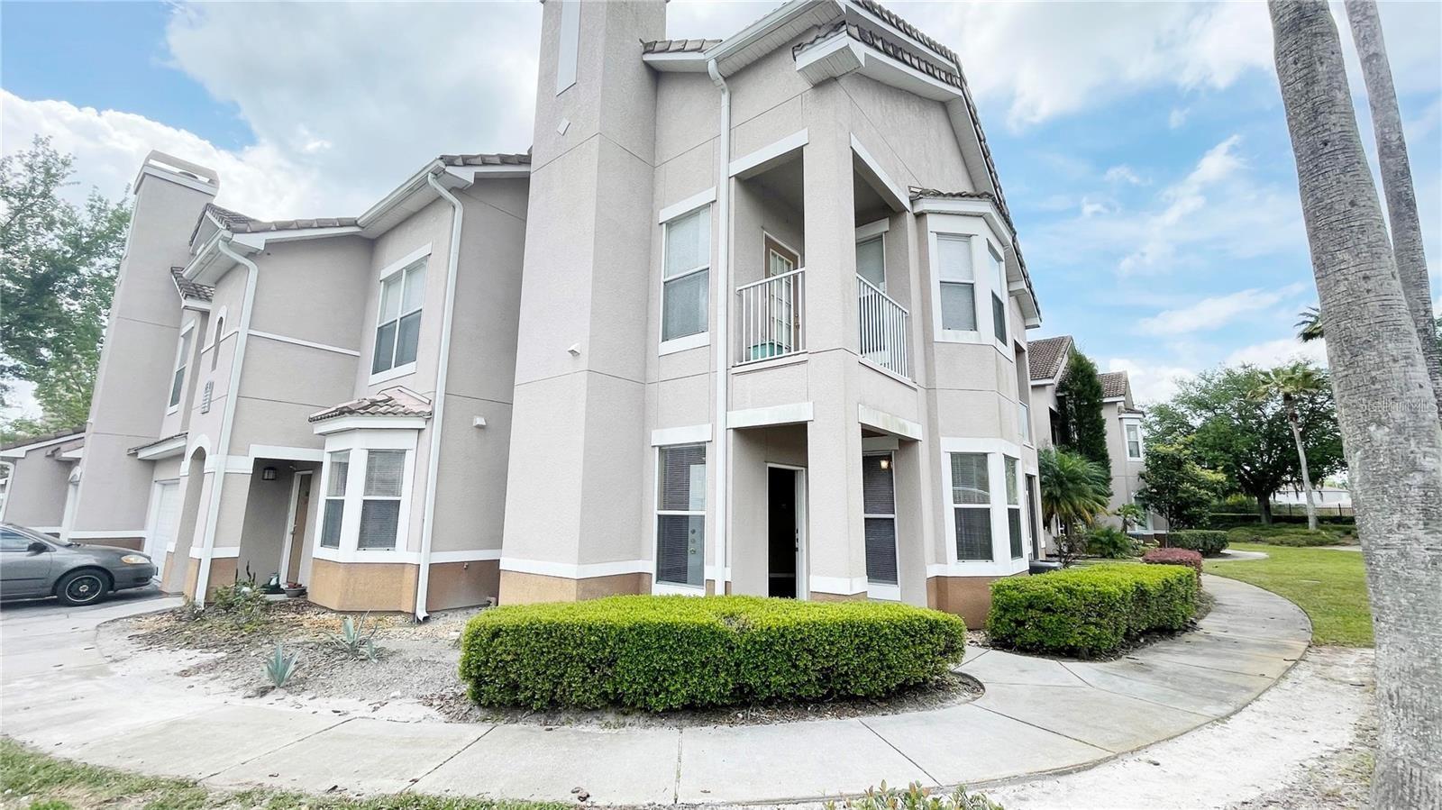 18022 VILLA CREEK DR #18022, TAMPA, FL