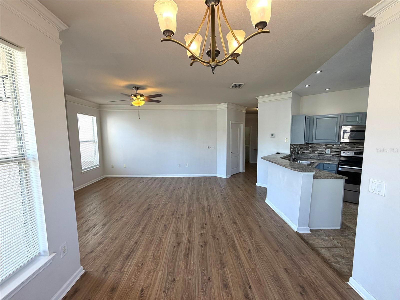 18022 VILLA CREEK DR #18022, TAMPA, FL — photo 5