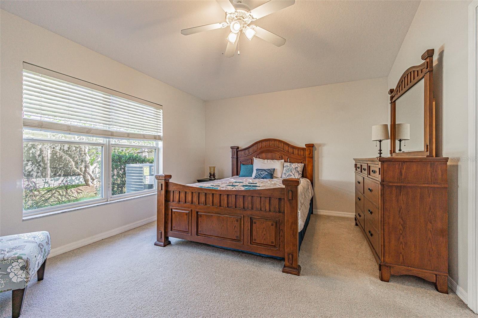 9608 ROLLING CIR, SAN ANTONIO, FL — photo 19