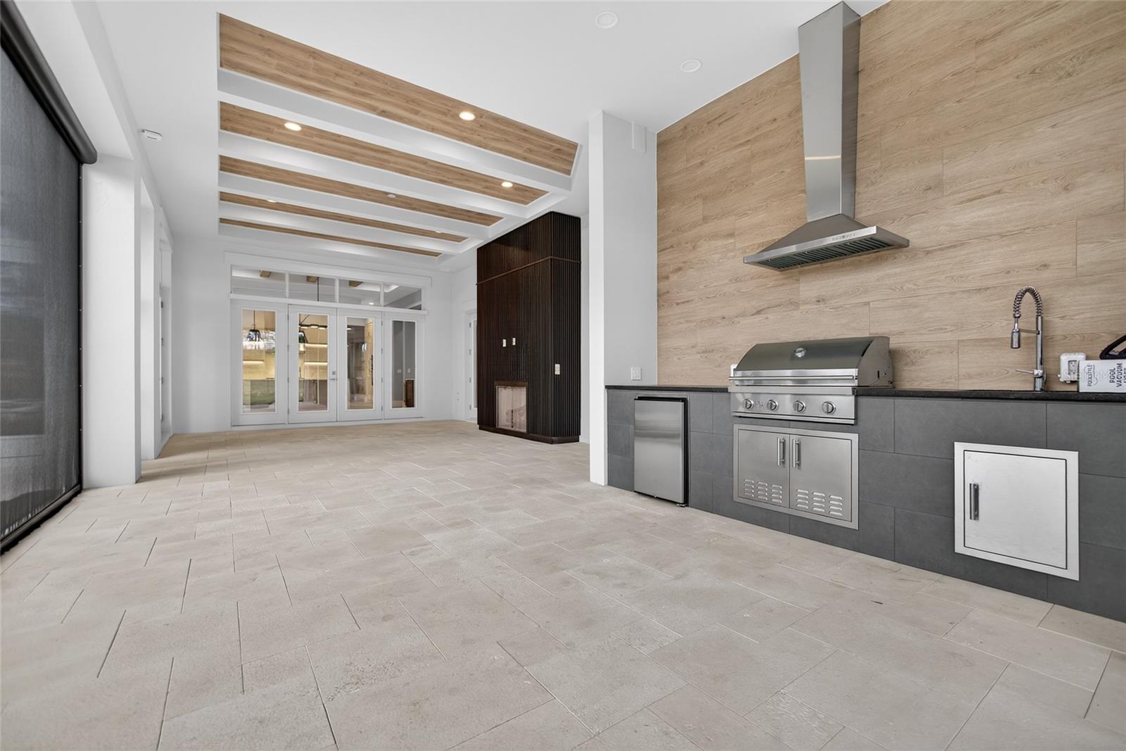 16130 PENDIO DR, BELLA COLLINA, FL — photo 34