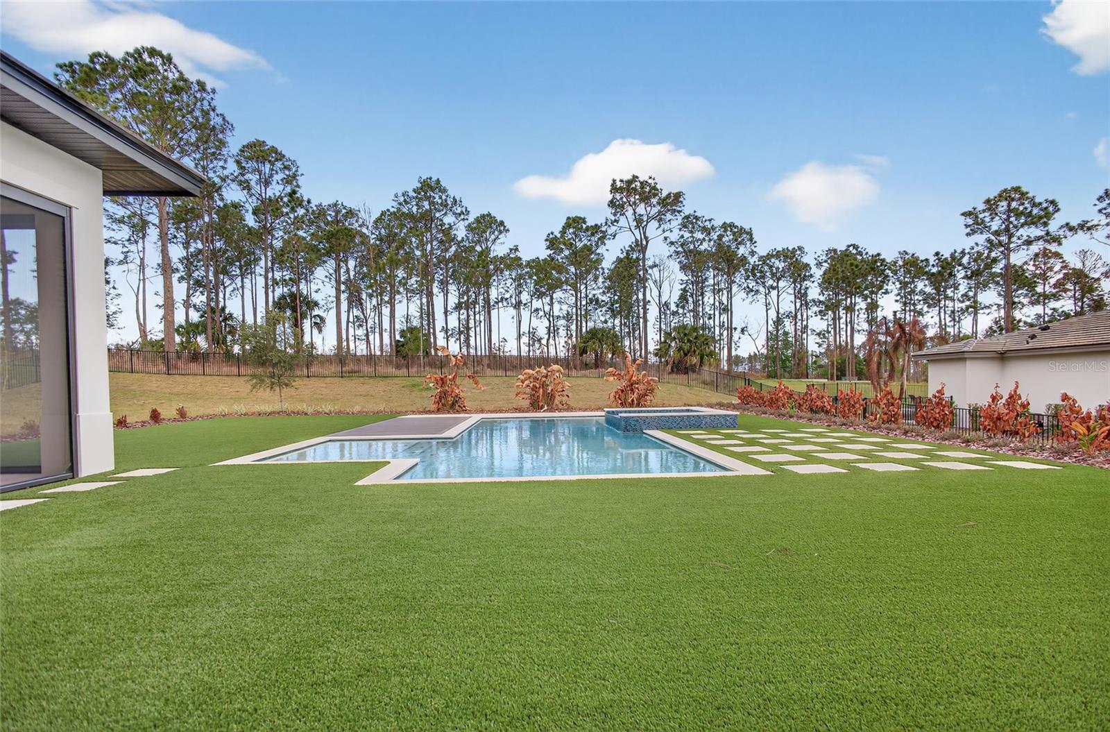 16130 PENDIO DR, BELLA COLLINA, FL — photo 37