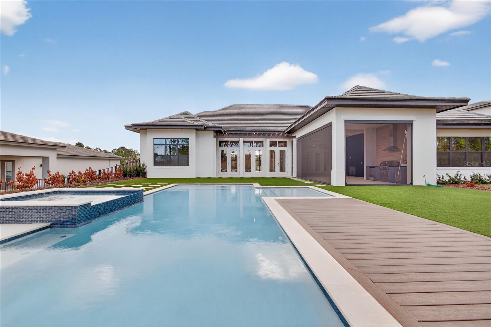 16130 PENDIO DR, BELLA COLLINA, FL — photo 42