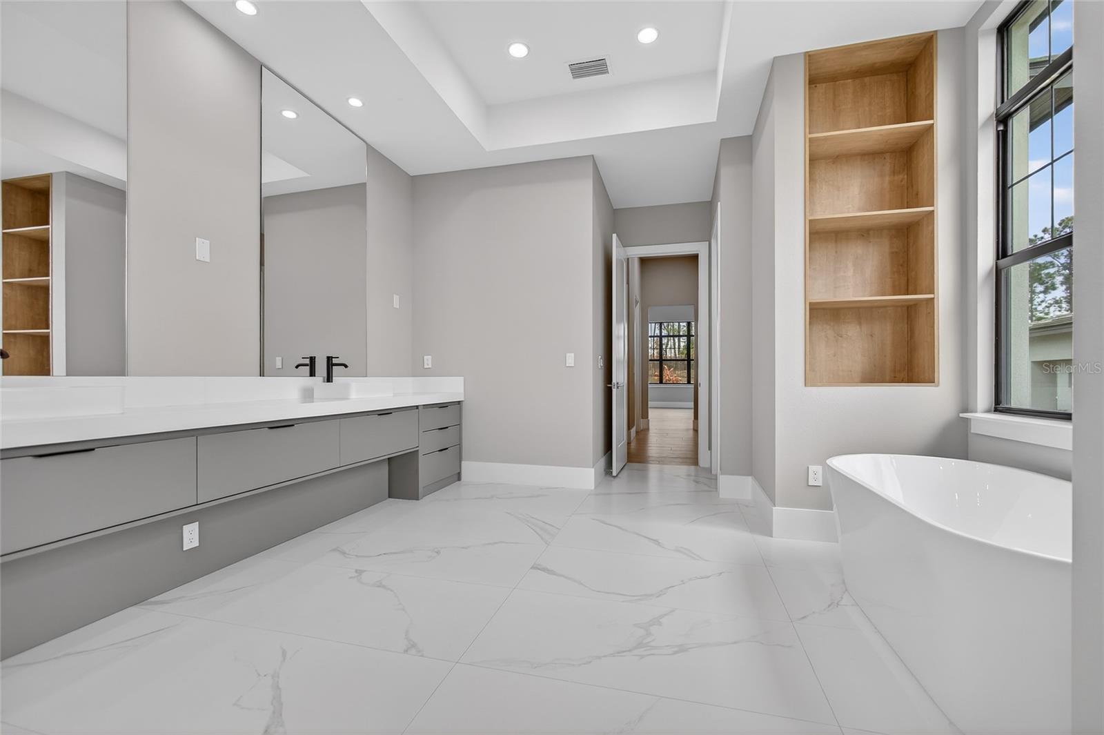 16130 PENDIO DR, BELLA COLLINA, FL — photo 87