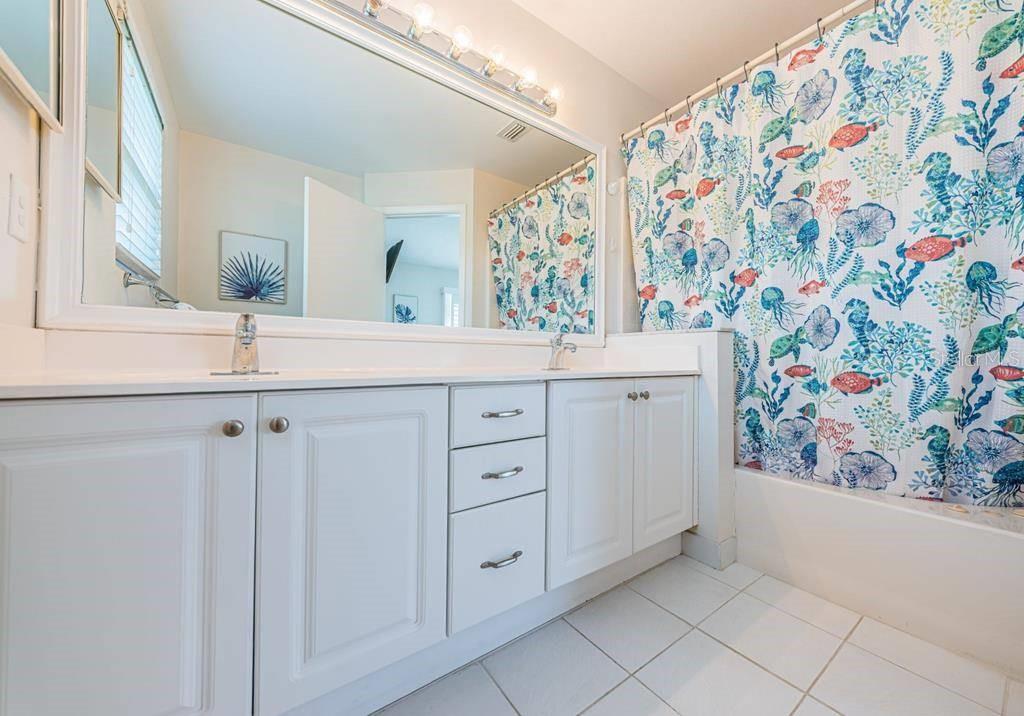 6107 MIRADA CIR, ST PETERSBURG, FL — photo 12