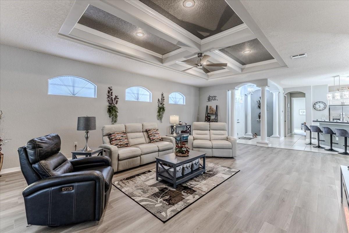 5459 LEGEND HILLS LN, SPRING HILL, FL — photo 4