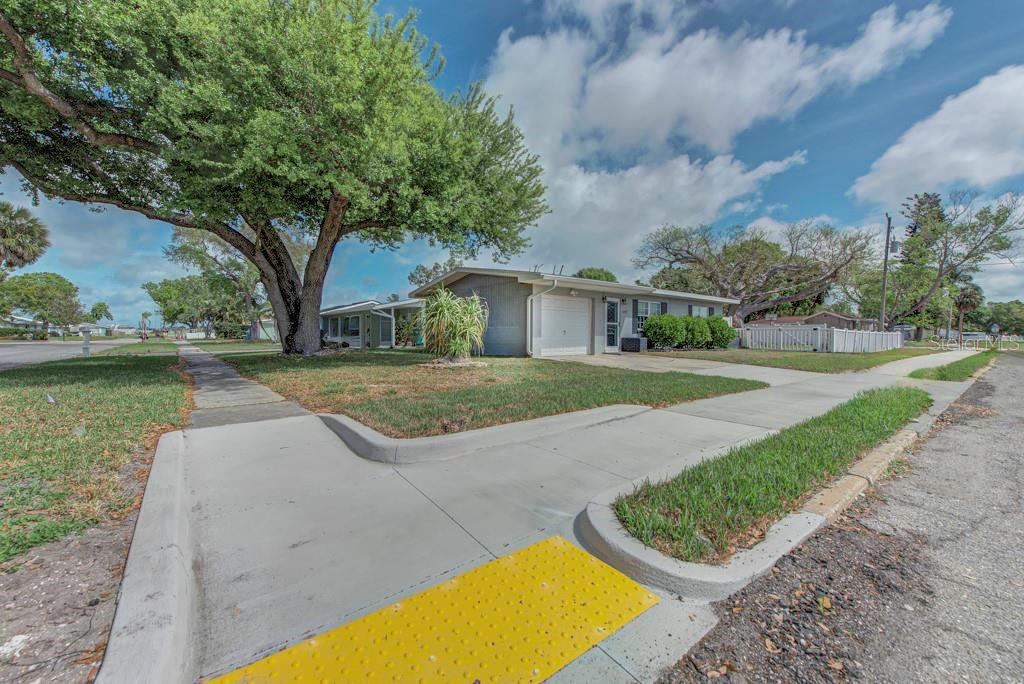 1202 26TH AVE W, PALMETTO, FL — photo 2
