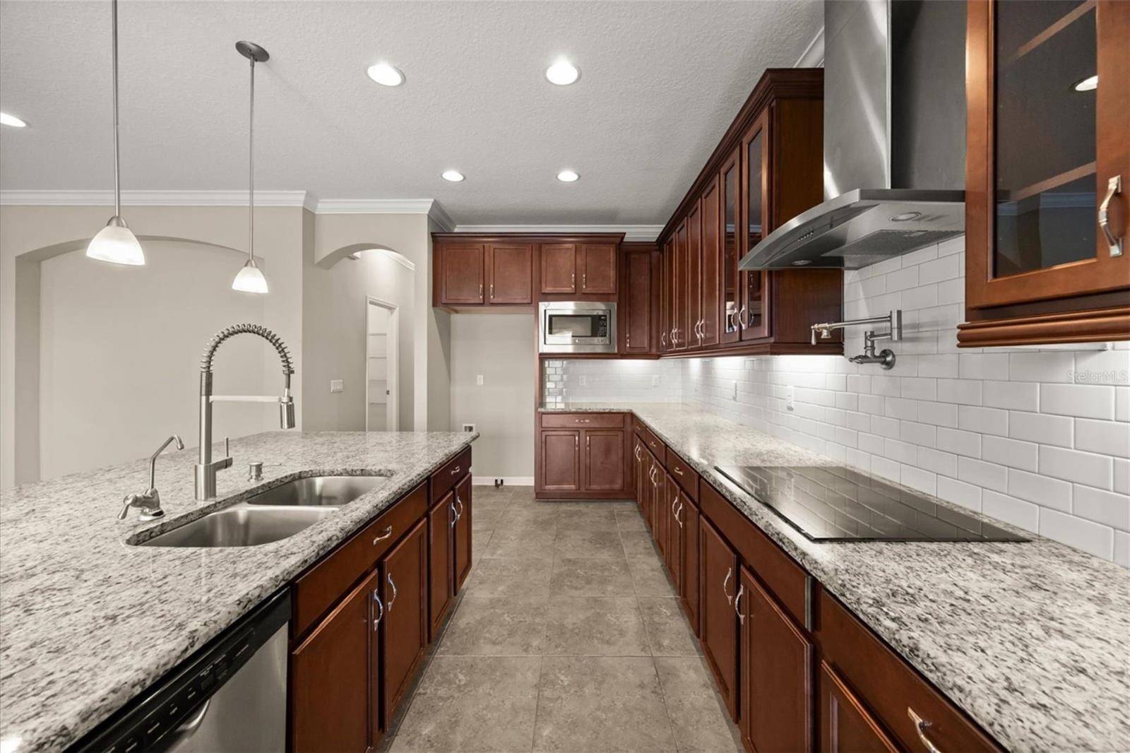 1831 VIA LAGO DR, LAKELAND, FL — photo 5