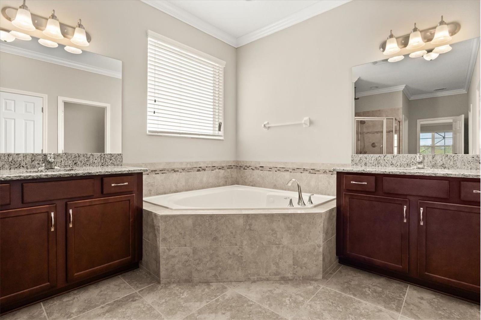 1831 VIA LAGO DR, LAKELAND, FL — photo 17