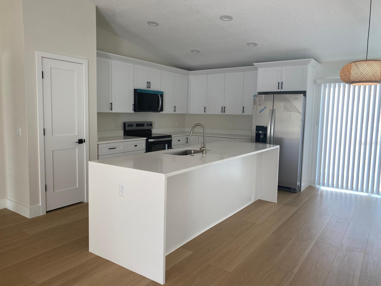 895 S CEDAR AVE, ORANGE CITY, FL — photo 9