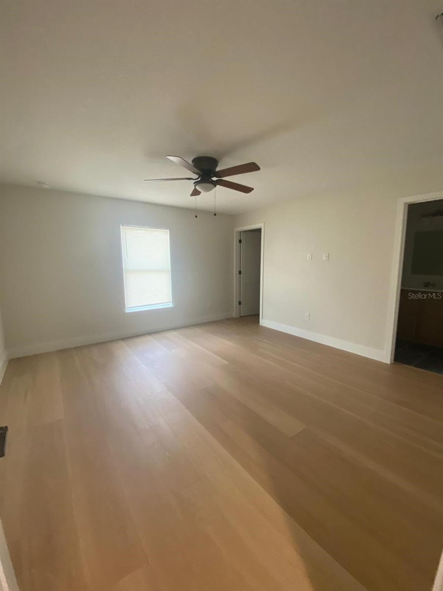 895 S CEDAR AVE, ORANGE CITY, FL — photo 17