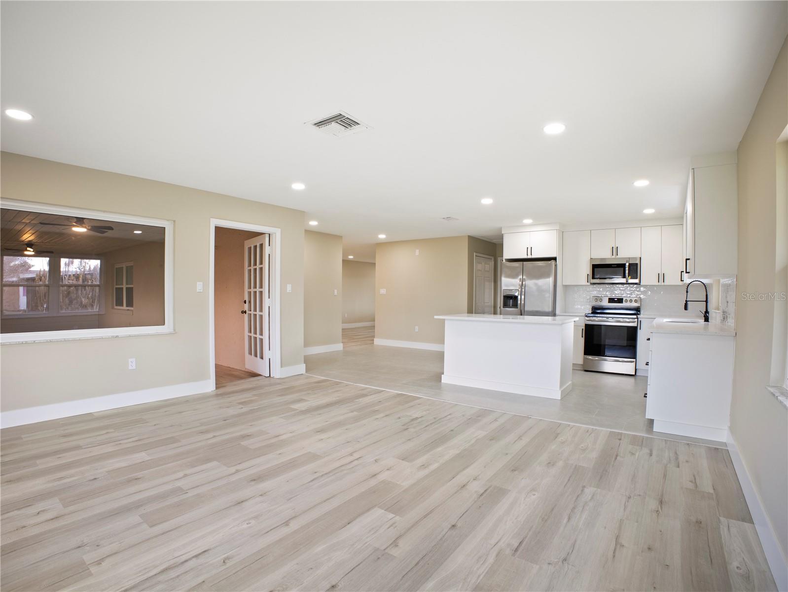 196 W LAKE DAMON DR, AVON PARK, FL — photo 10