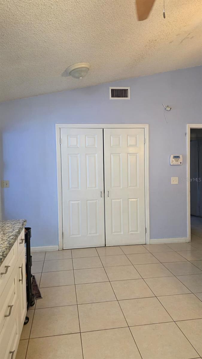 4912 E SERENA DR, TAMPA, FL — photo 10