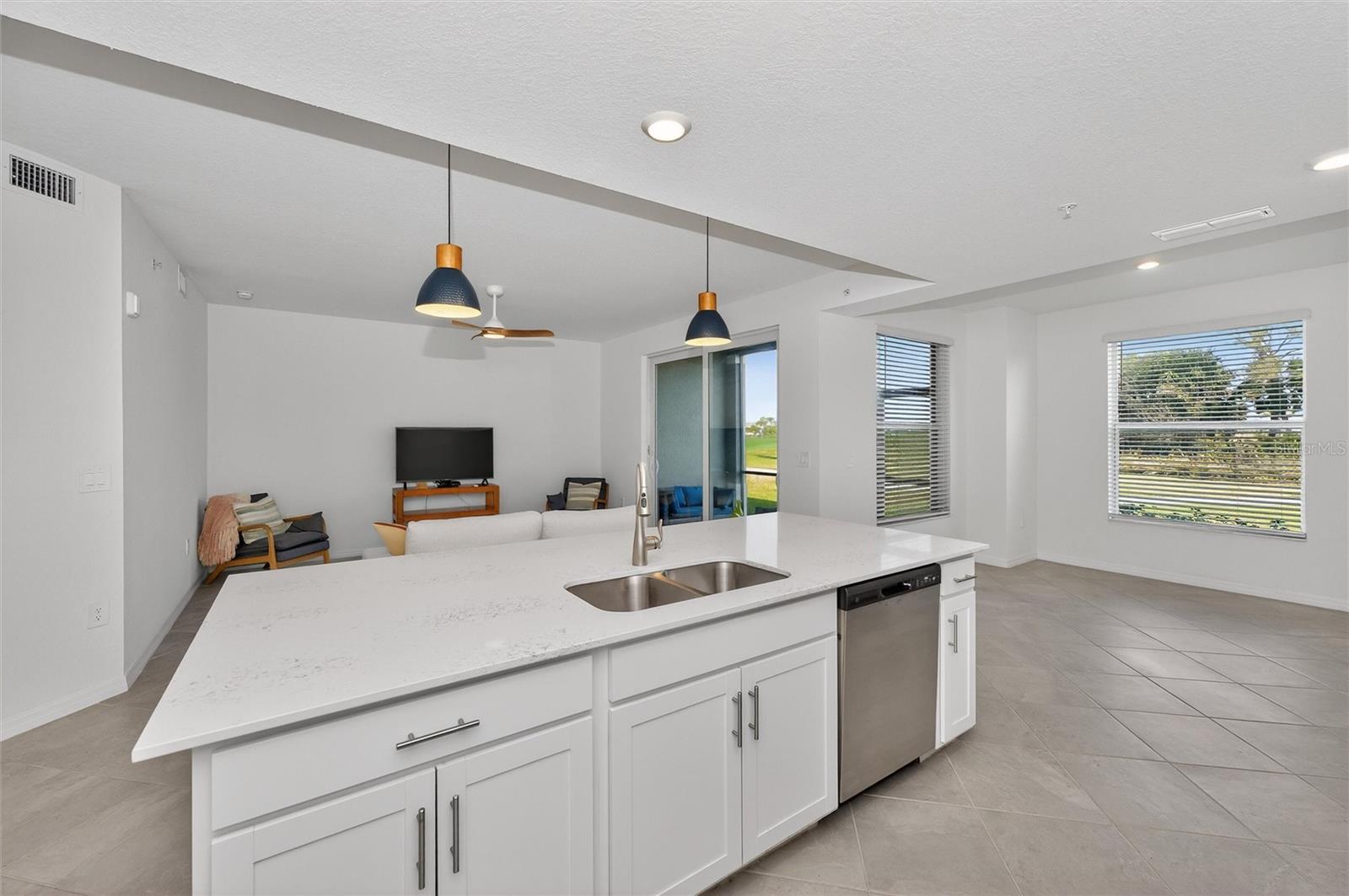 12520 GALAPAGOS CT #105, VENICE, FL — photo 18