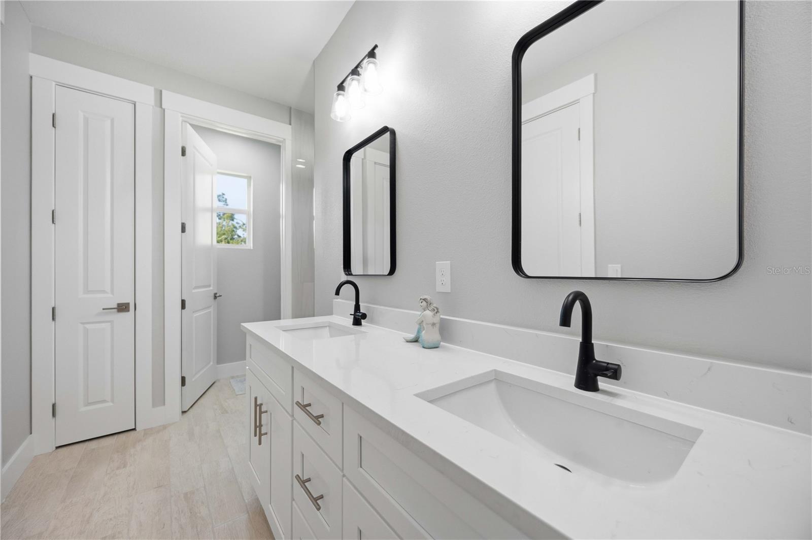 10443 RIVERSIDE RD, PORT CHARLOTTE, FL — photo 23