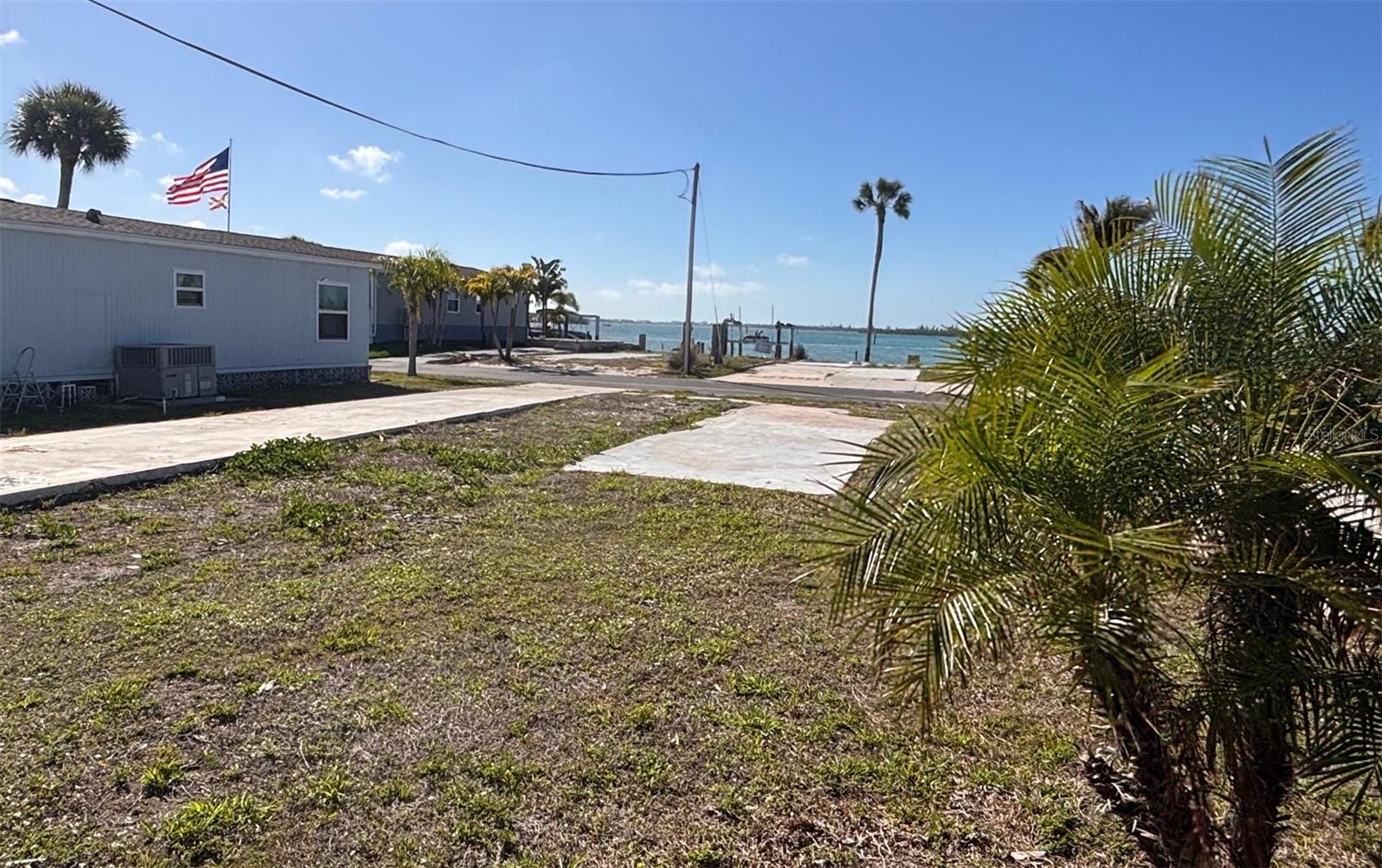 7500 PARK POINTE DR #53, ENGLEWOOD, FL — photo 4