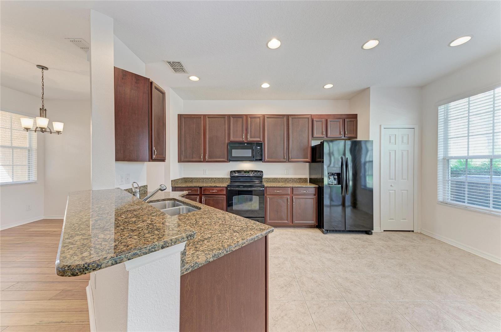 8160 VILLA GRANDE CT, SARASOTA, FL — photo 10