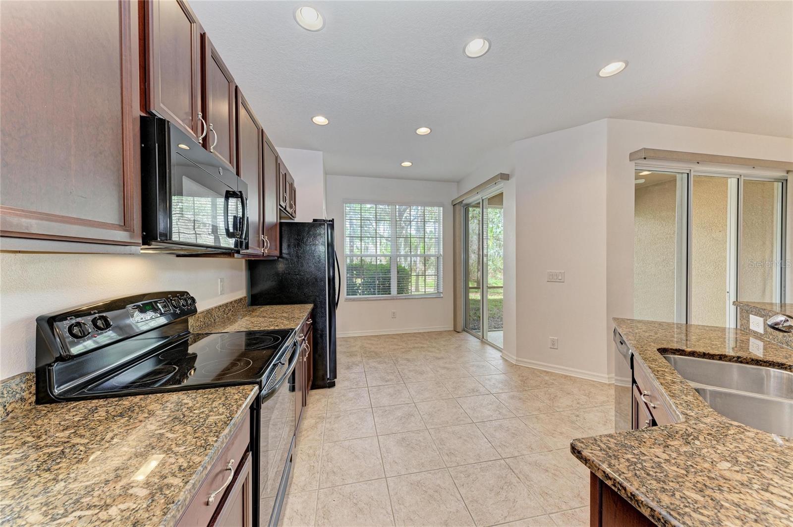 8160 VILLA GRANDE CT, SARASOTA, FL — photo 12