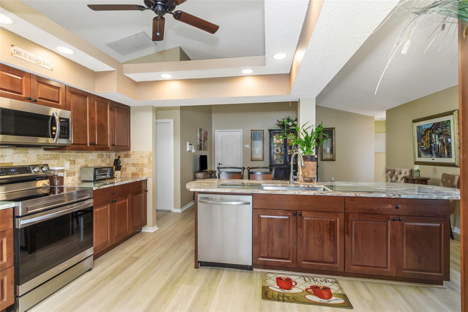 8836 HARGROVE DR, HUDSON, FL — photo 3