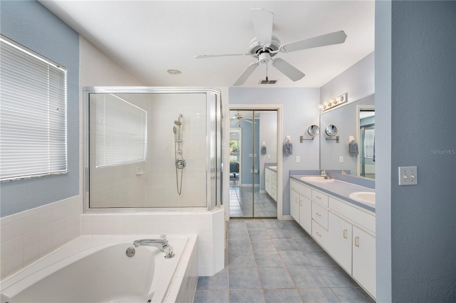 725 PENINSULAR DR, LAKELAND, FL — photo 25