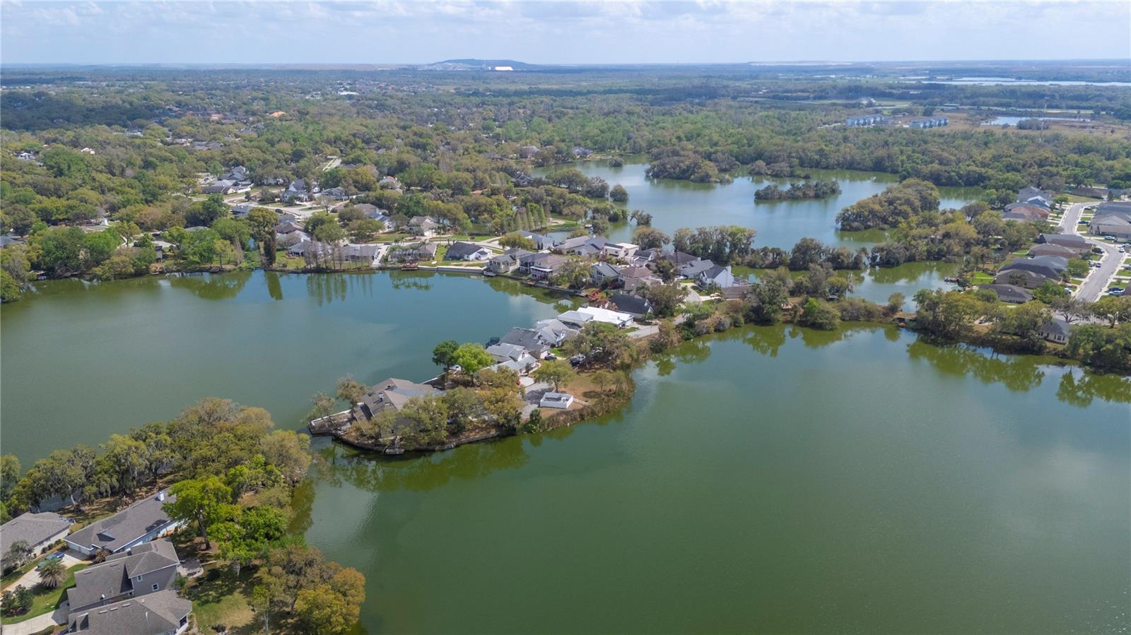 725 PENINSULAR DR, LAKELAND, FL — photo 53