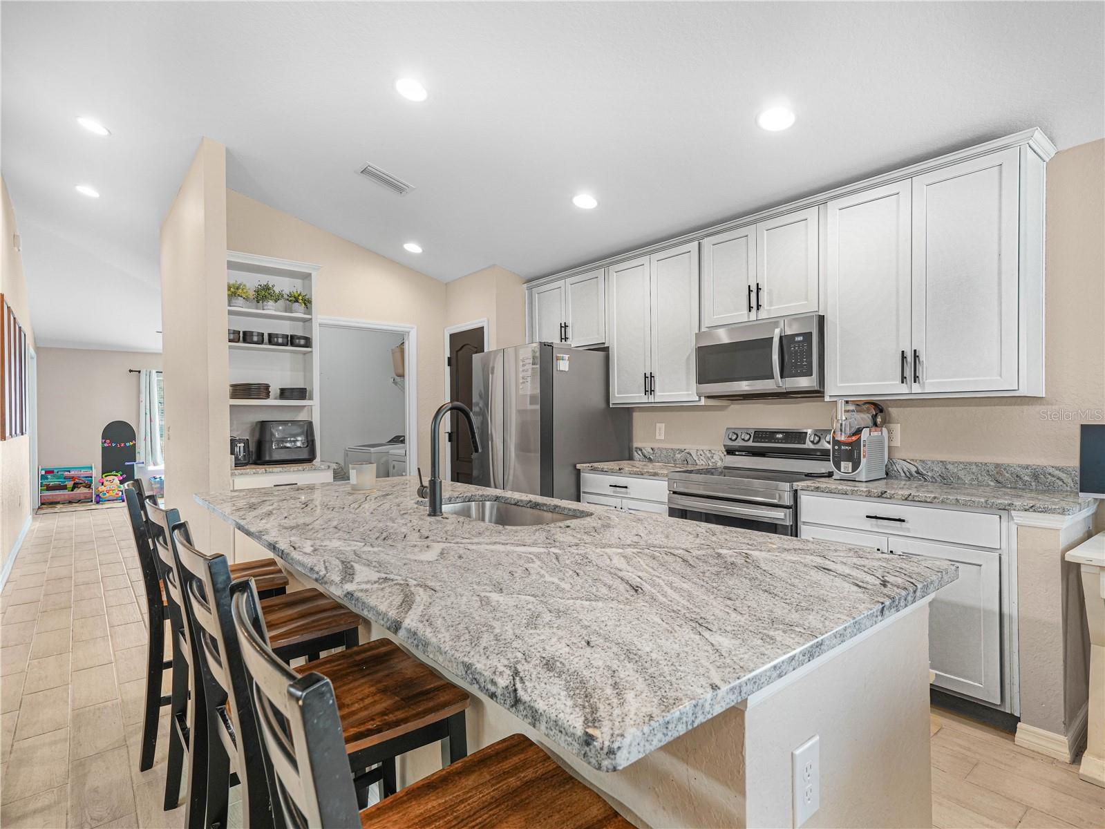 266 S LAKE AVE, FROSTPROOF, FL — photo 11