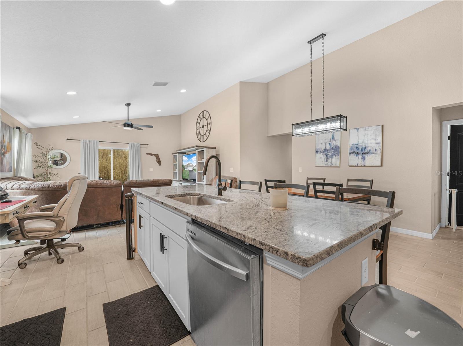 266 S LAKE AVE, FROSTPROOF, FL — photo 12