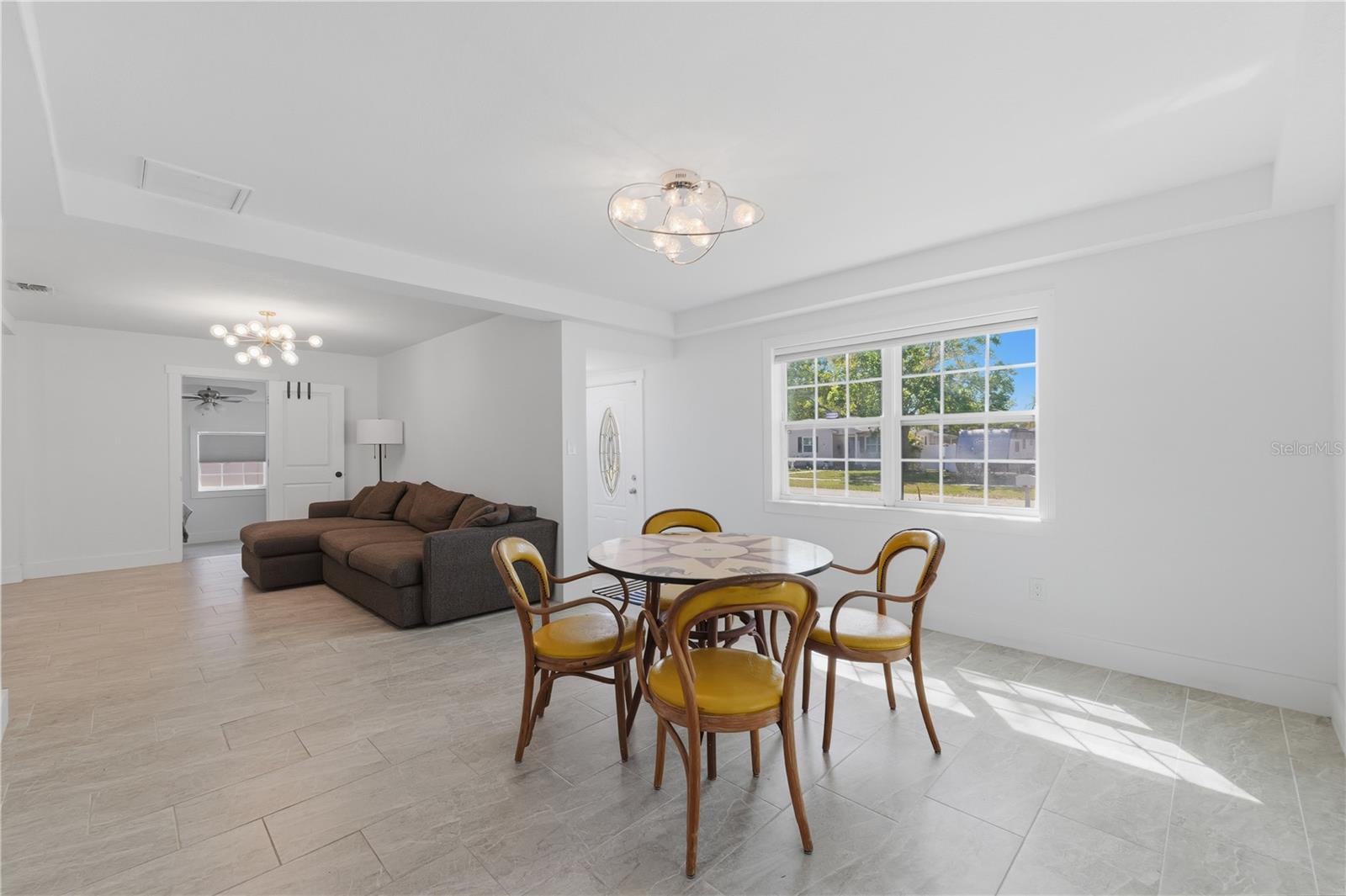 733 61ST AVE NE, ST PETERSBURG, FL — photo 11