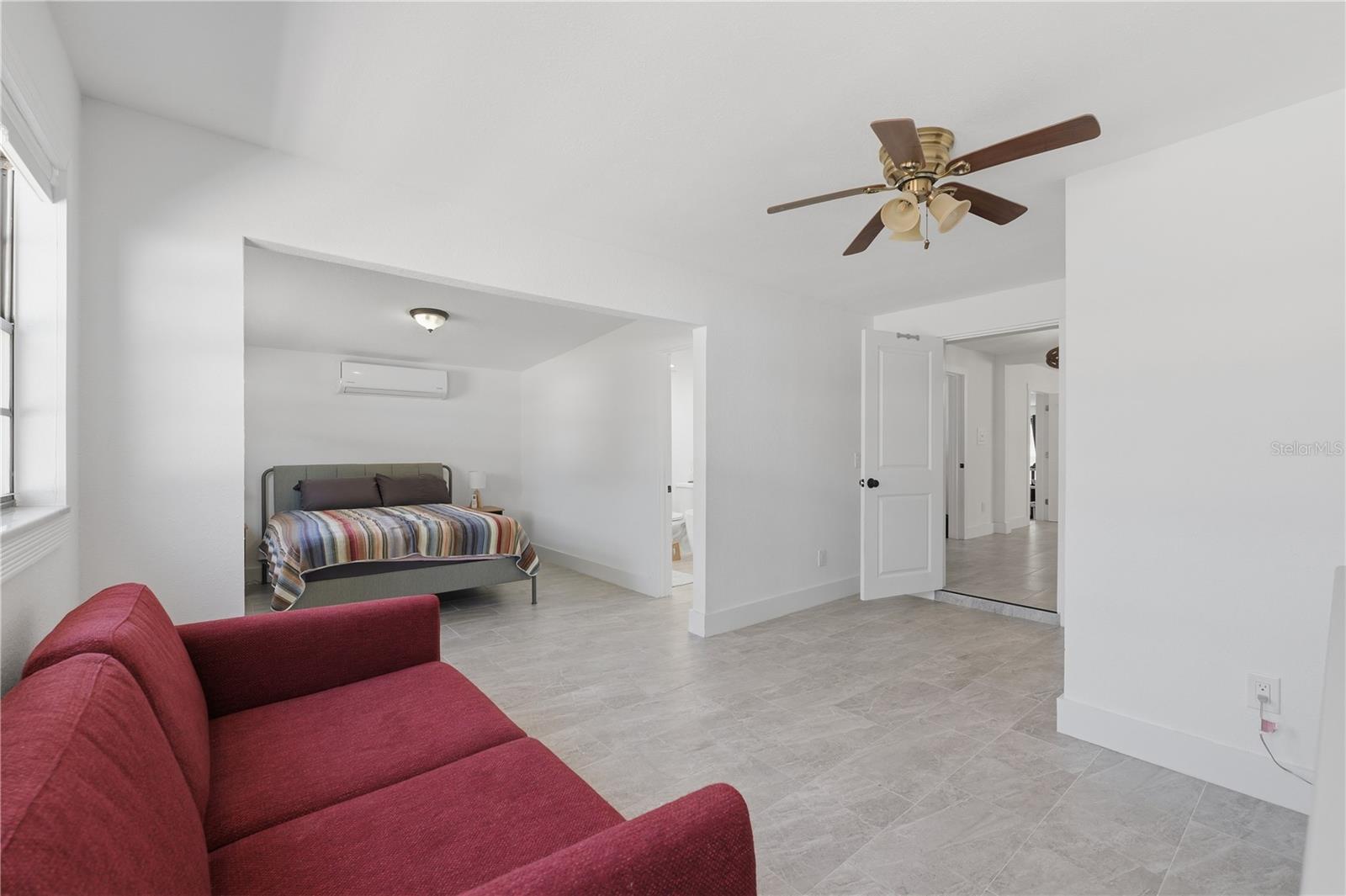 733 61ST AVE NE, ST PETERSBURG, FL — photo 26