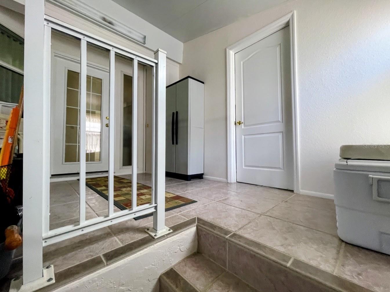 817 S WATERWAY, VENICE, FL — photo 19