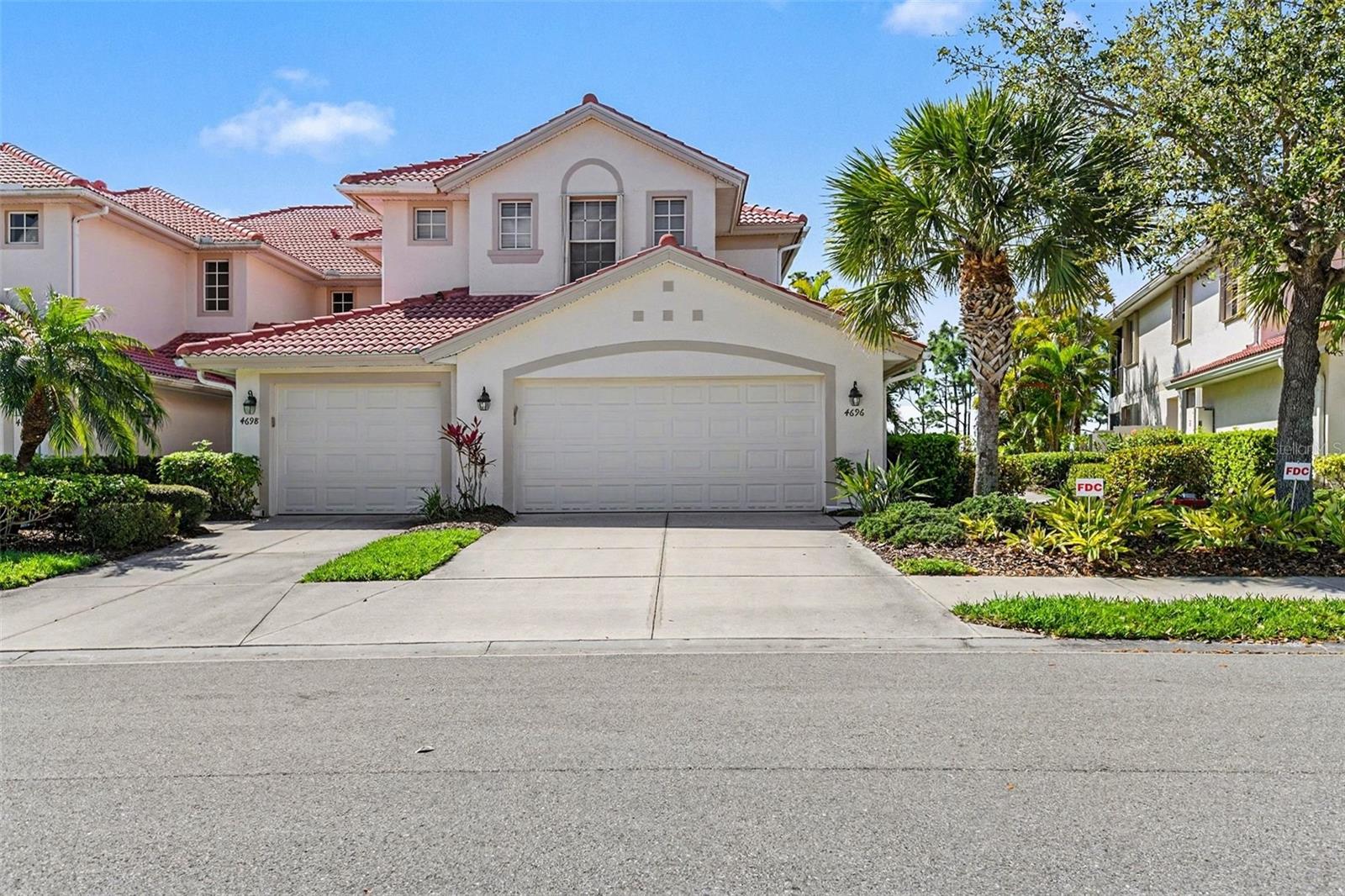 4696 CLUB DR #102, PORT CHARLOTTE, FL