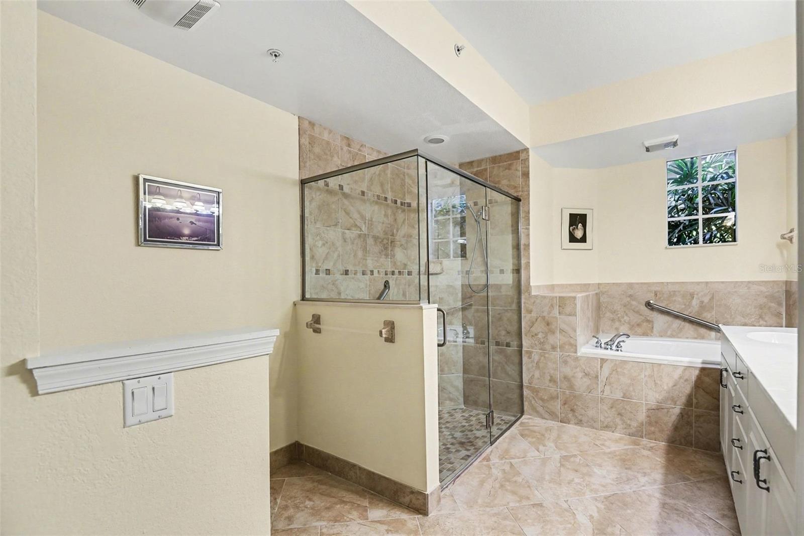 4696 CLUB DR #102, PORT CHARLOTTE, FL — photo 15