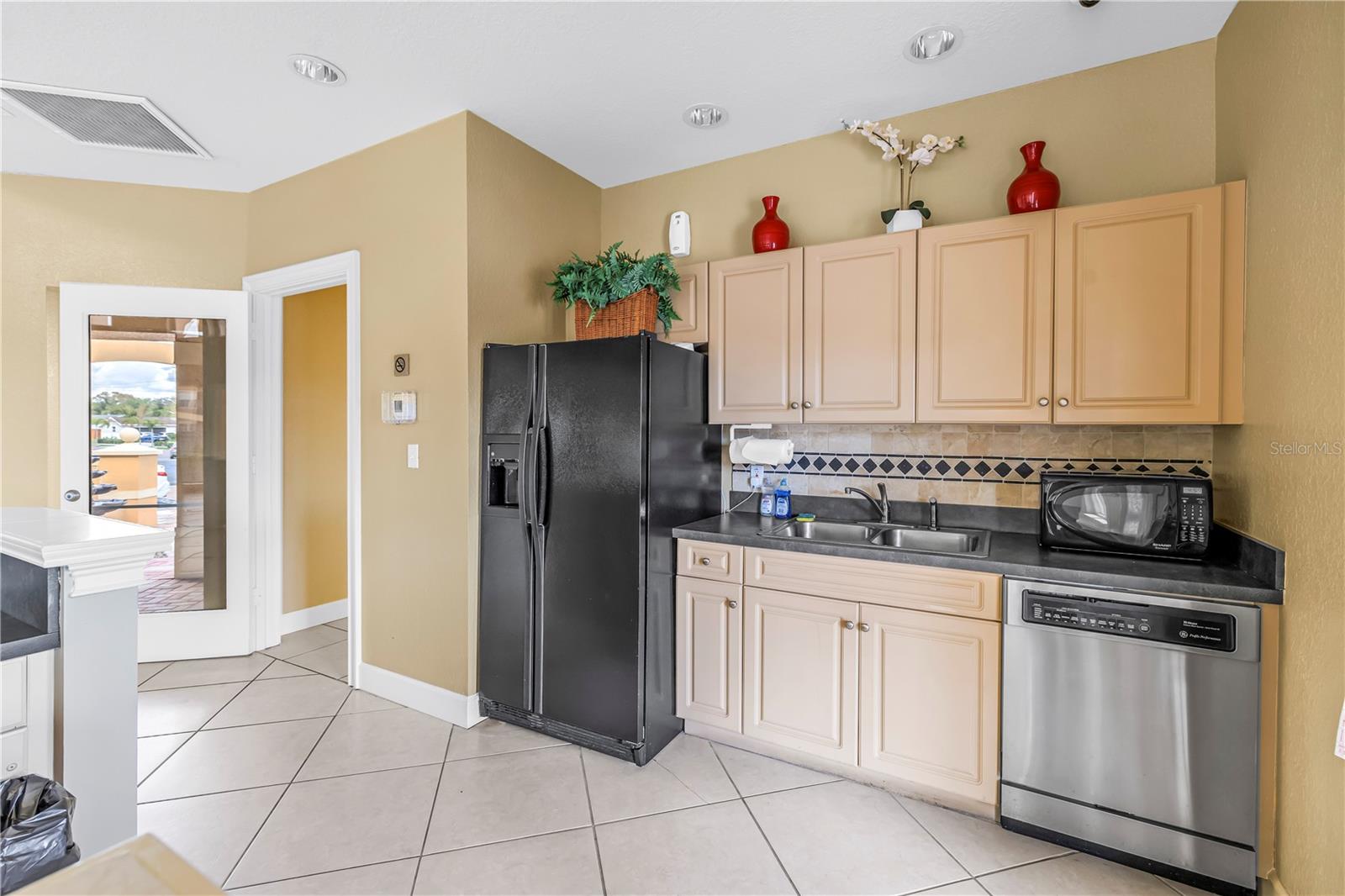 4333 BAYSIDE VILLAGE DR #320, TAMPA, FL — photo 34
