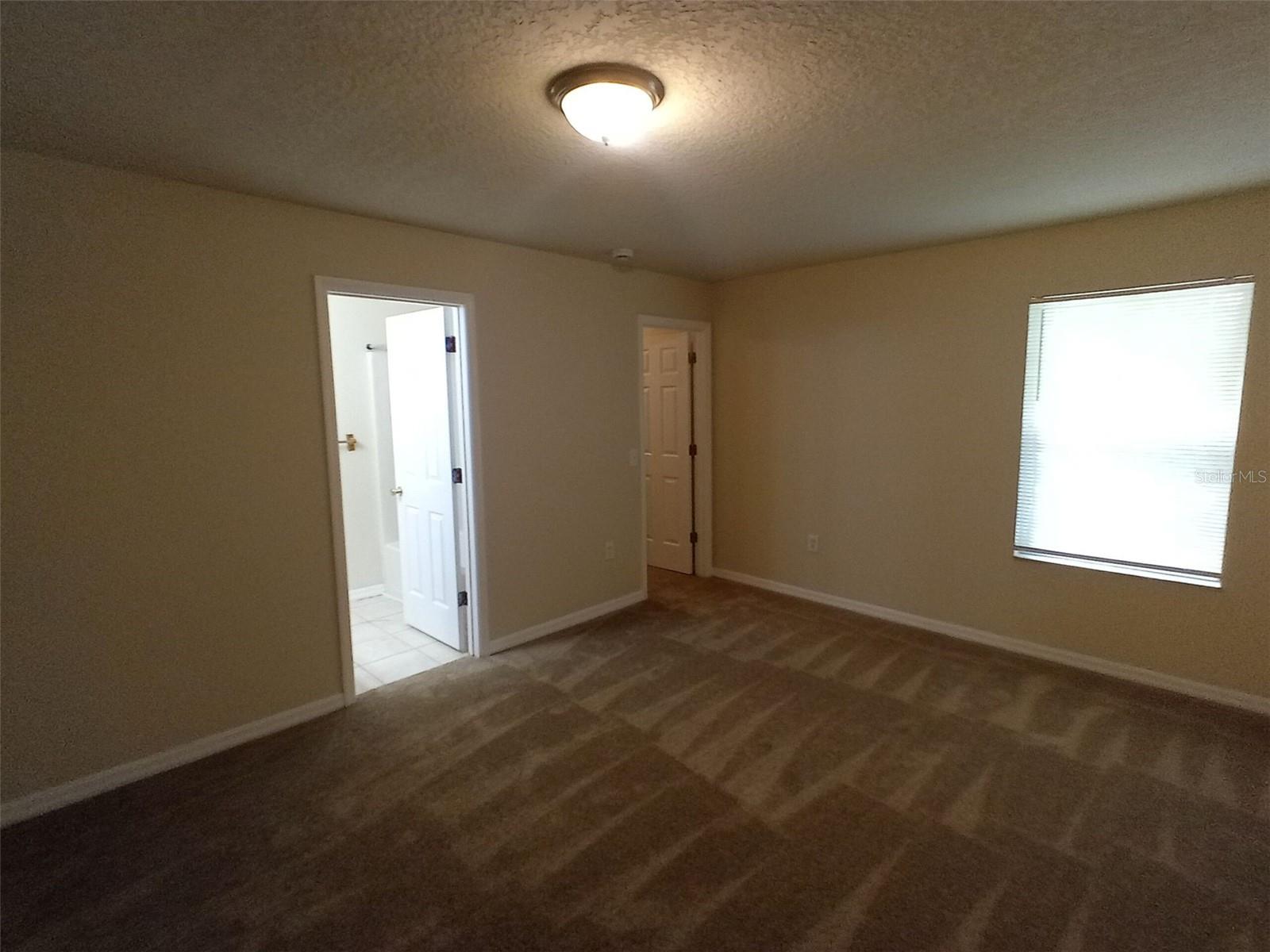 880 E COLUMBIA AVE, KISSIMMEE, FL — photo 33