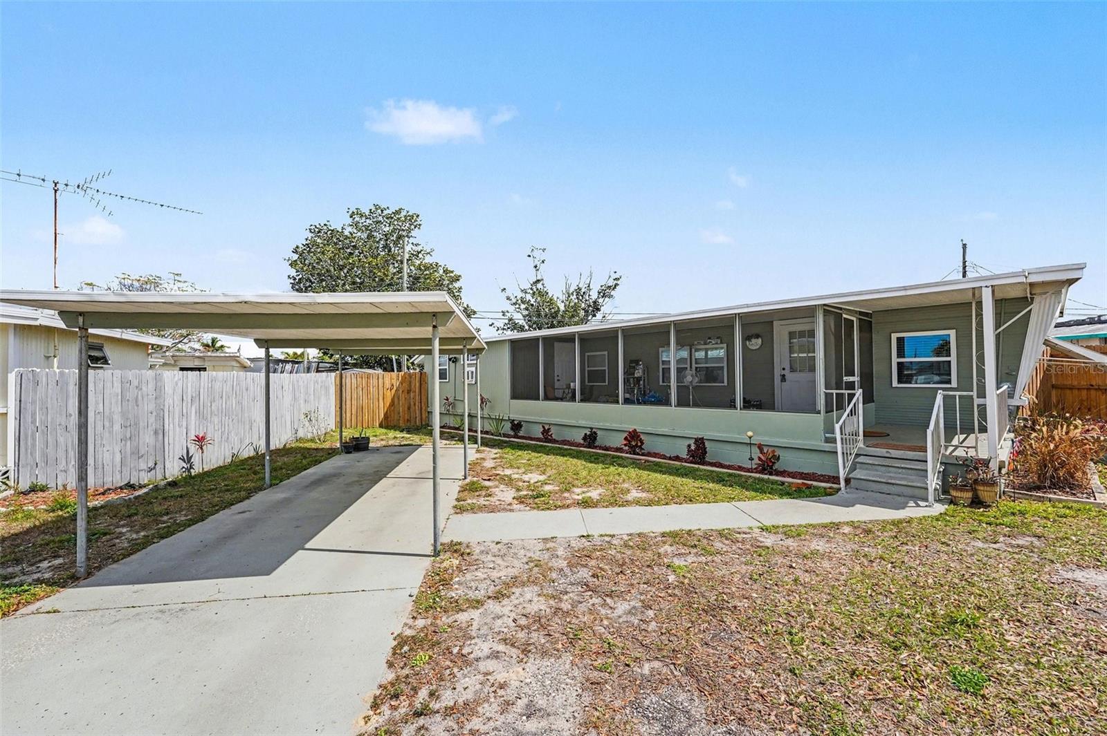 1922 LULLABY DR, HOLIDAY, FL