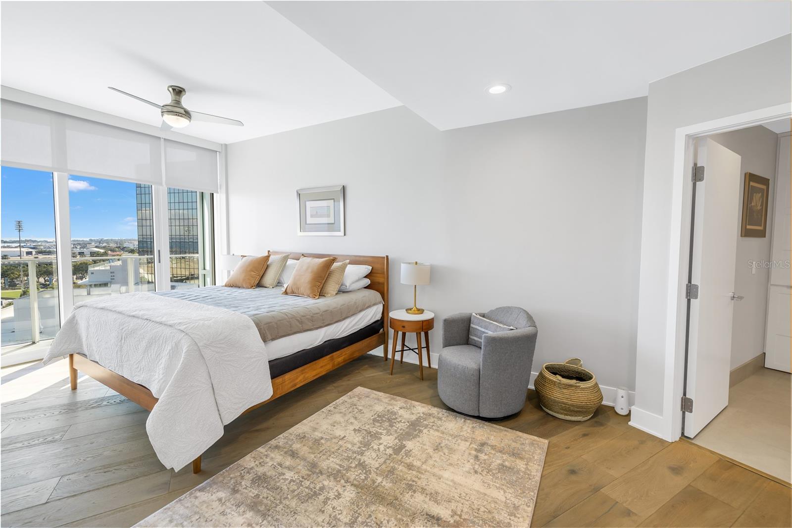 175 1ST ST S #1006, ST PETERSBURG, FL — photo 23