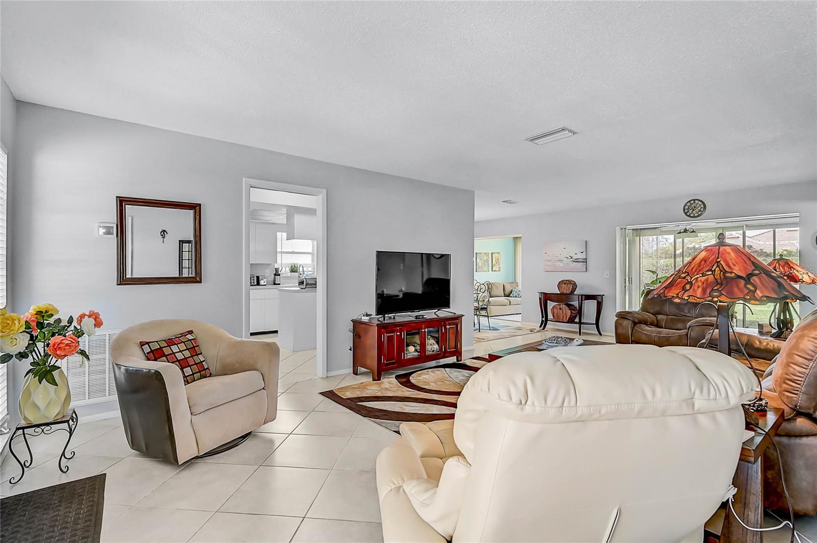 7128 W COUNTRY CLUB DR N, SARASOTA, FL — photo 3