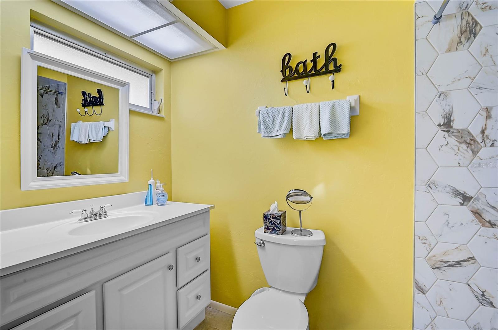 7128 W COUNTRY CLUB DR N, SARASOTA, FL — photo 17