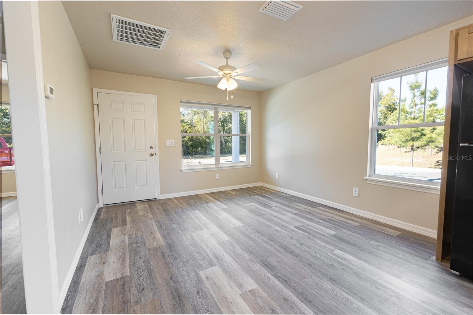 1324 COTTAGE CIR, TAVARES, FL — photo 5