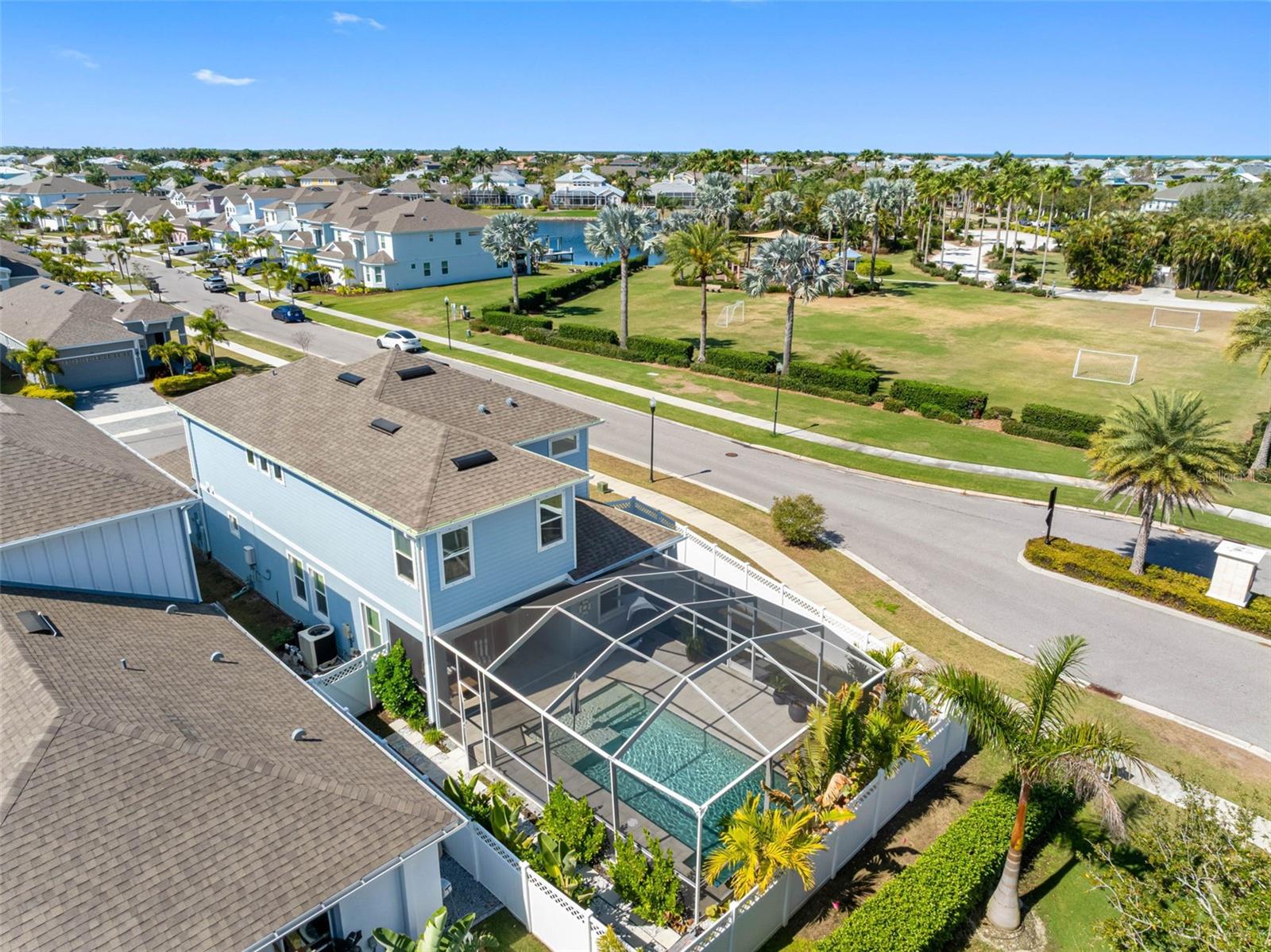 325 SHORE CRAB WAY, APOLLO BEACH, FL — photo 48