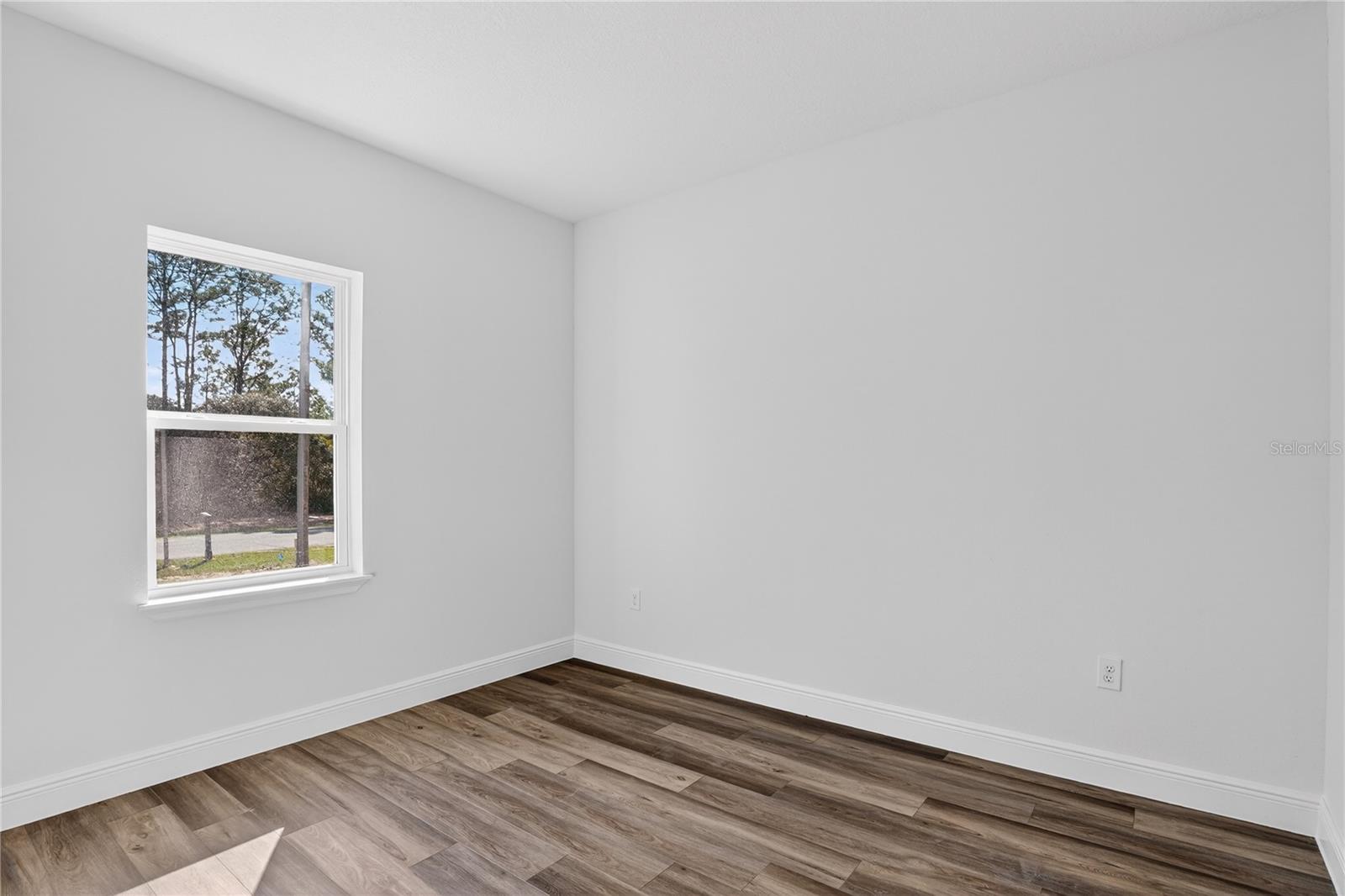1933 W OLIVER DR, CITRUS SPRINGS, FL — photo 4