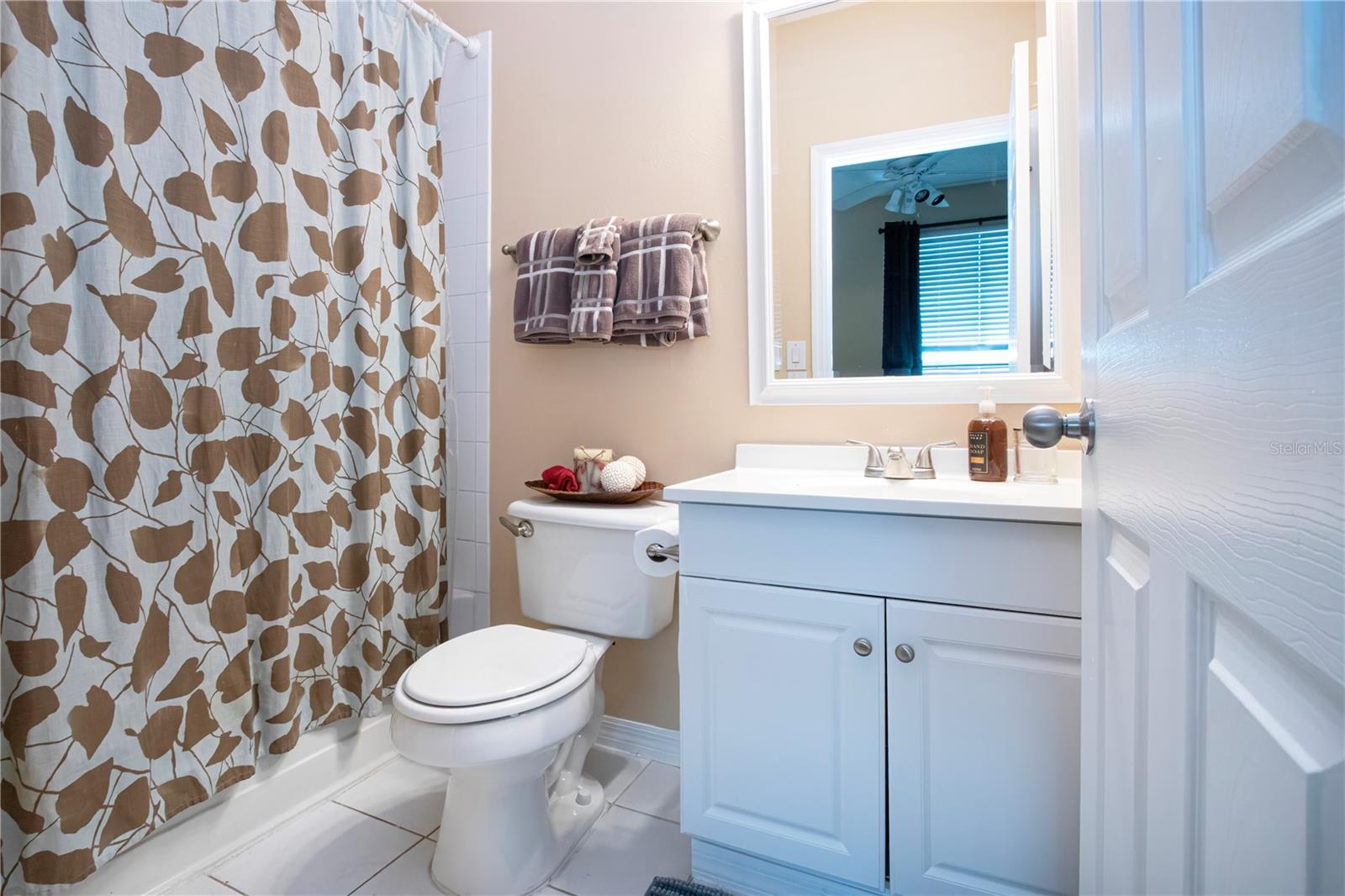 5711 BENTGRASS DR #19-202, SARASOTA, FL — photo 22
