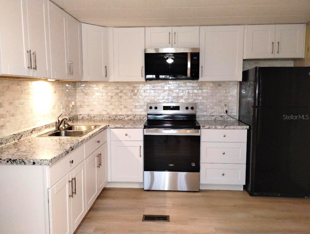 9283 DENMARSH DR, BROOKSVILLE, FL — photo 2