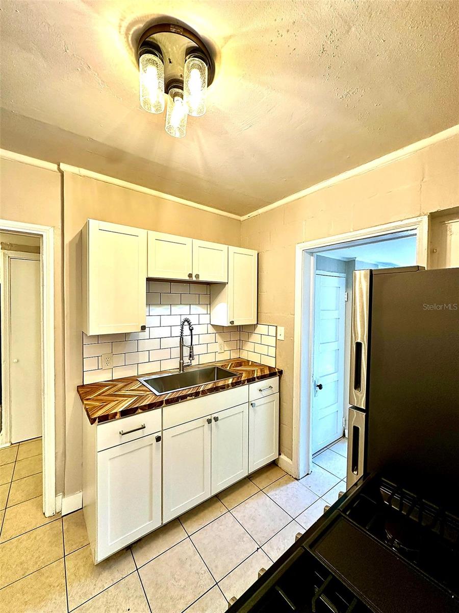 1030 NE 1ST AVE, GAINESVILLE, FL — photo 9