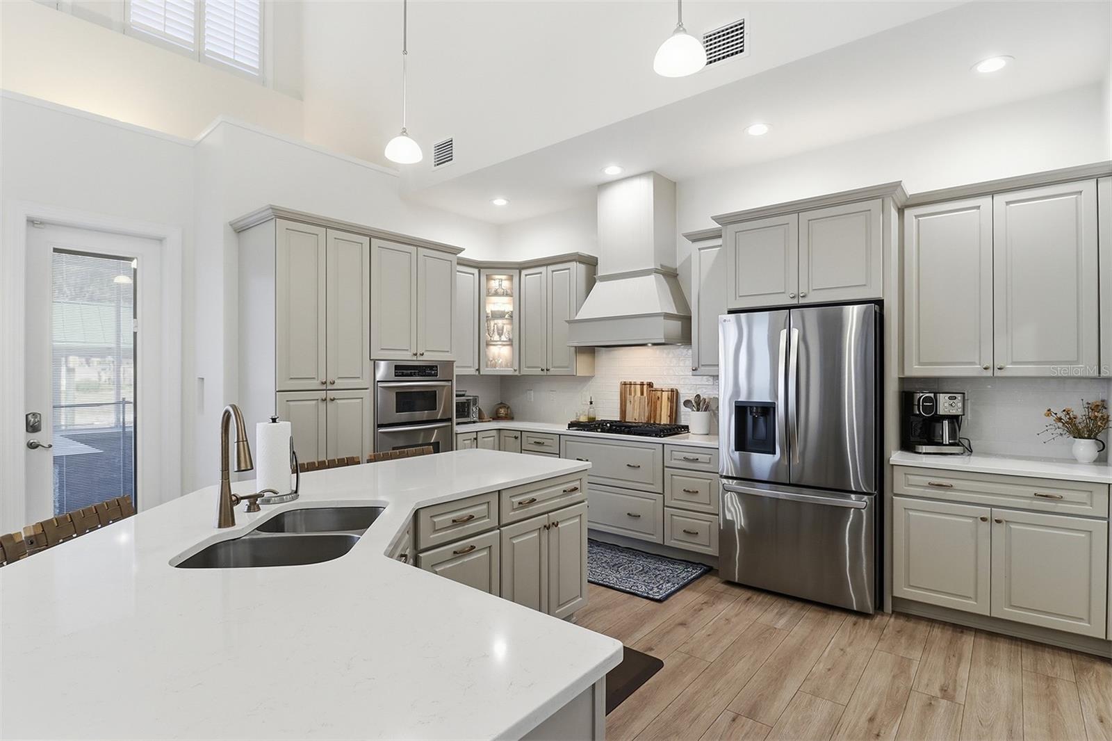 300 NW 12TH AVE, CRYSTAL RIVER, FL — photo 30