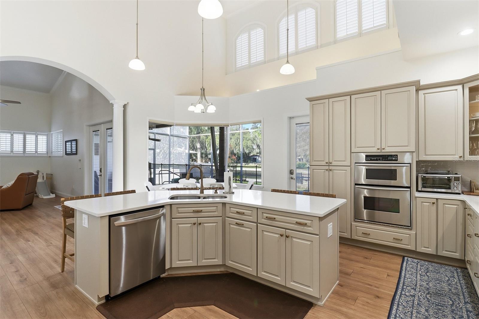 300 NW 12TH AVE, CRYSTAL RIVER, FL — photo 32