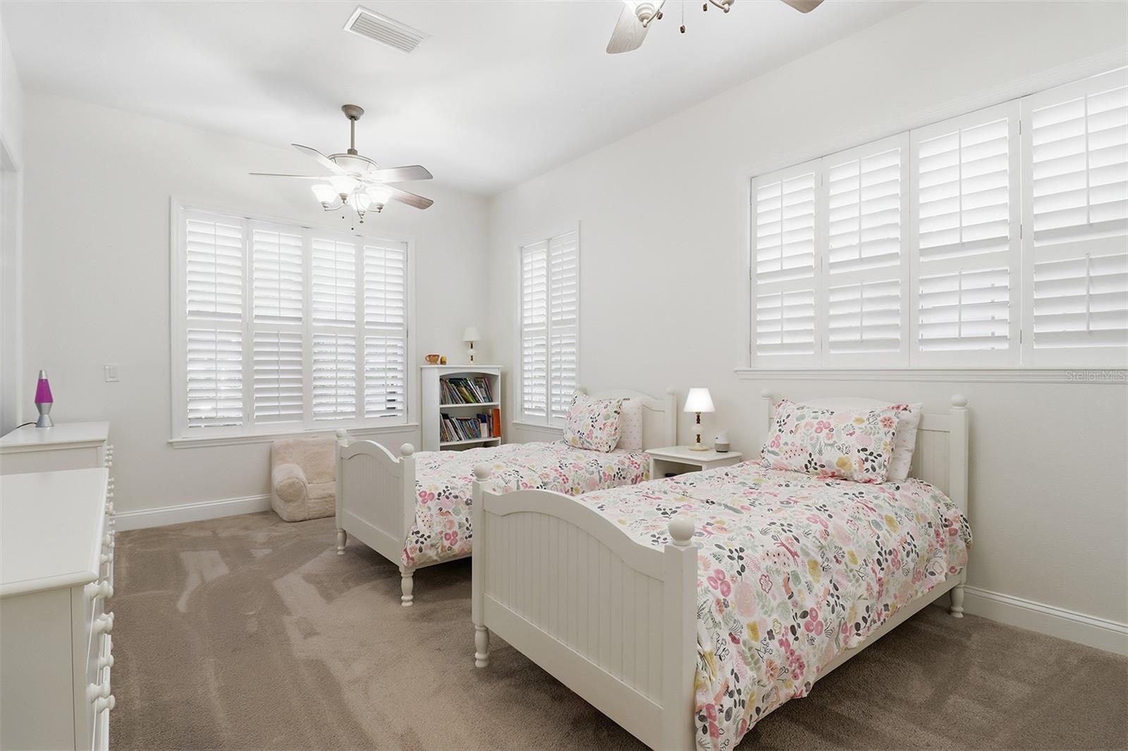 300 NW 12TH AVE, CRYSTAL RIVER, FL — photo 33