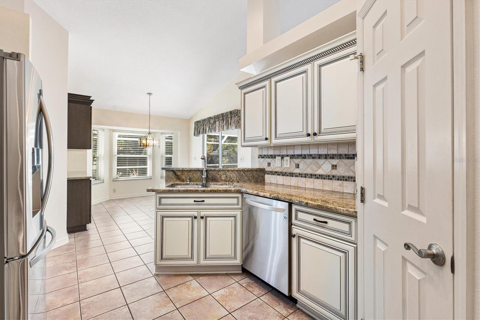 5312 GREENS DR, LADY LAKE, FL — photo 34