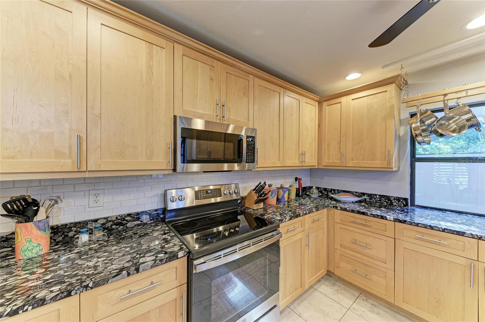 7921 4TH AVE W, BRADENTON, FL — photo 14